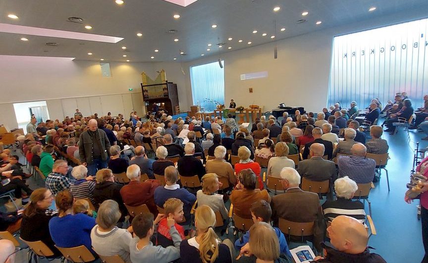 Ook derde gezamenlijke dienst in volle kerk