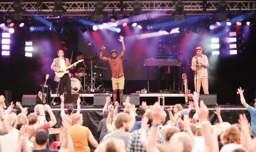 Kerk zoekt jongeren op